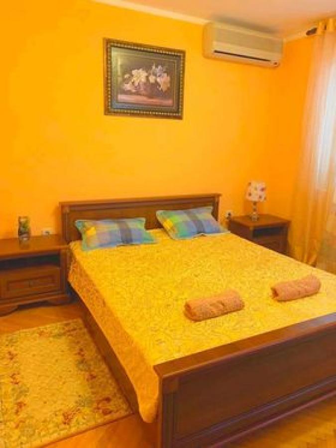 Two-bedroom apartment 75 m2 for sale, Budva 2