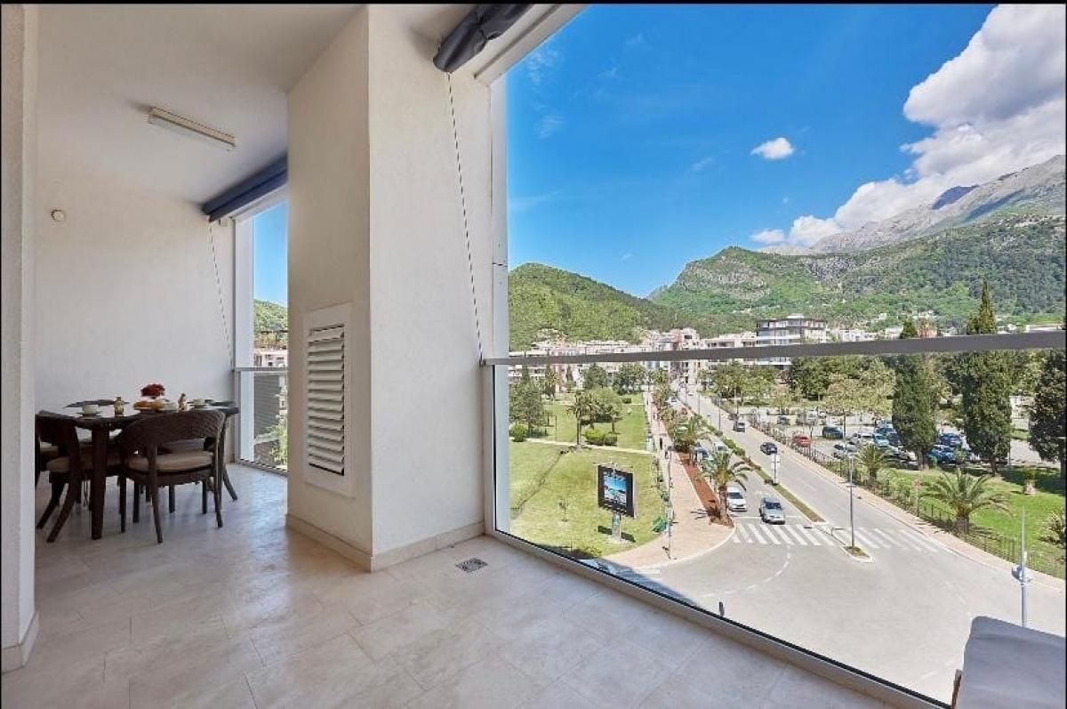 Two-bedroom apartment 63 m2 for sale, Budva 12