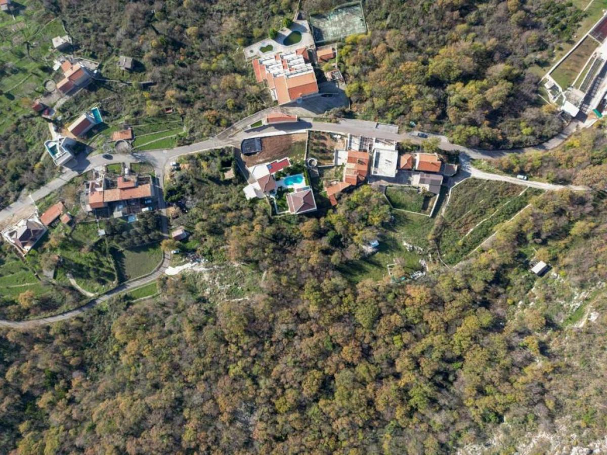 Urbanized land for sale, 2440 m2, Budva, Tudorovići 11