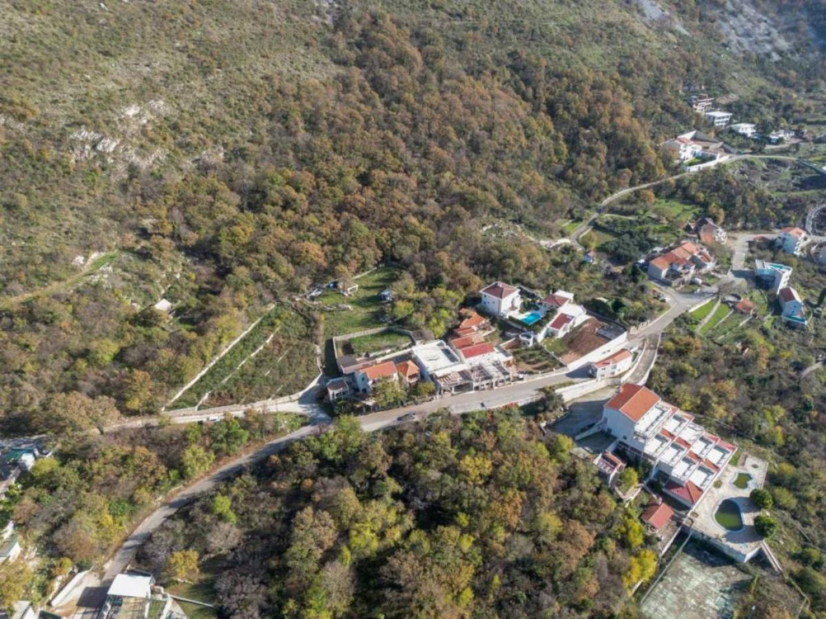 Urbanized land for sale, 2440 m2, Budva, Tudorovići 7