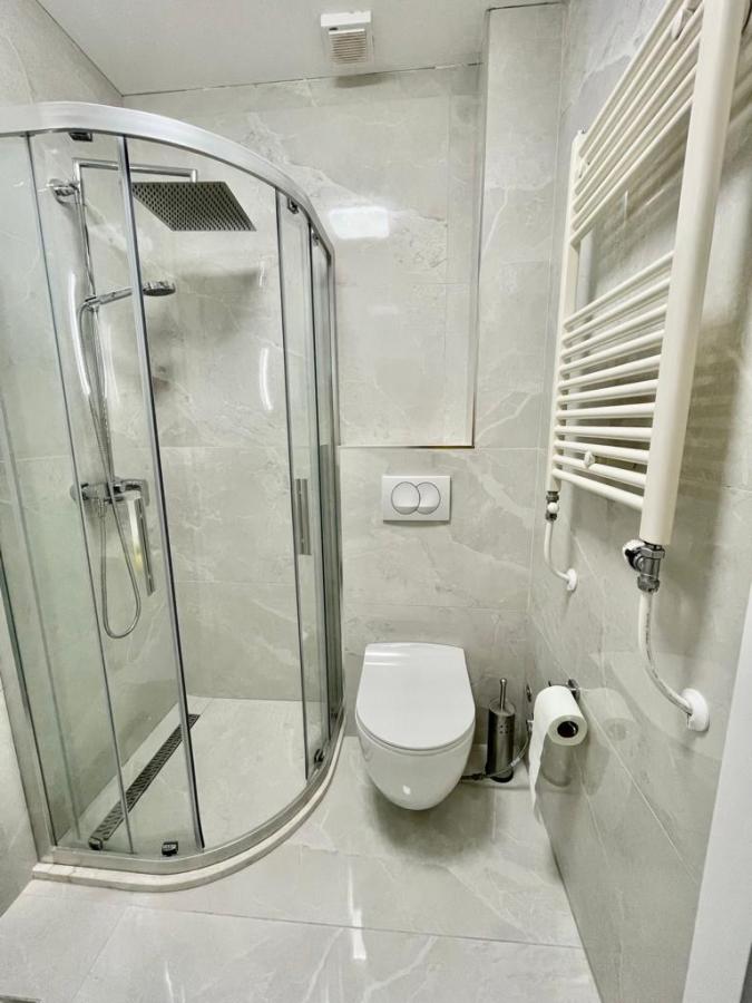 Troiposoban stan u Baru, 241m² 18