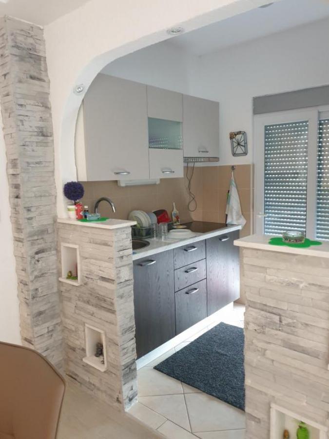 Sale of spacious apartment 83m2 with sea view, Budva, Petrovac 5