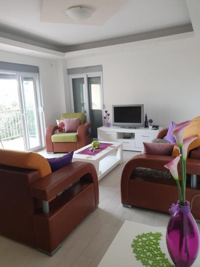 Sale of spacious apartment 83m2 with sea view, Budva, Petrovac 7