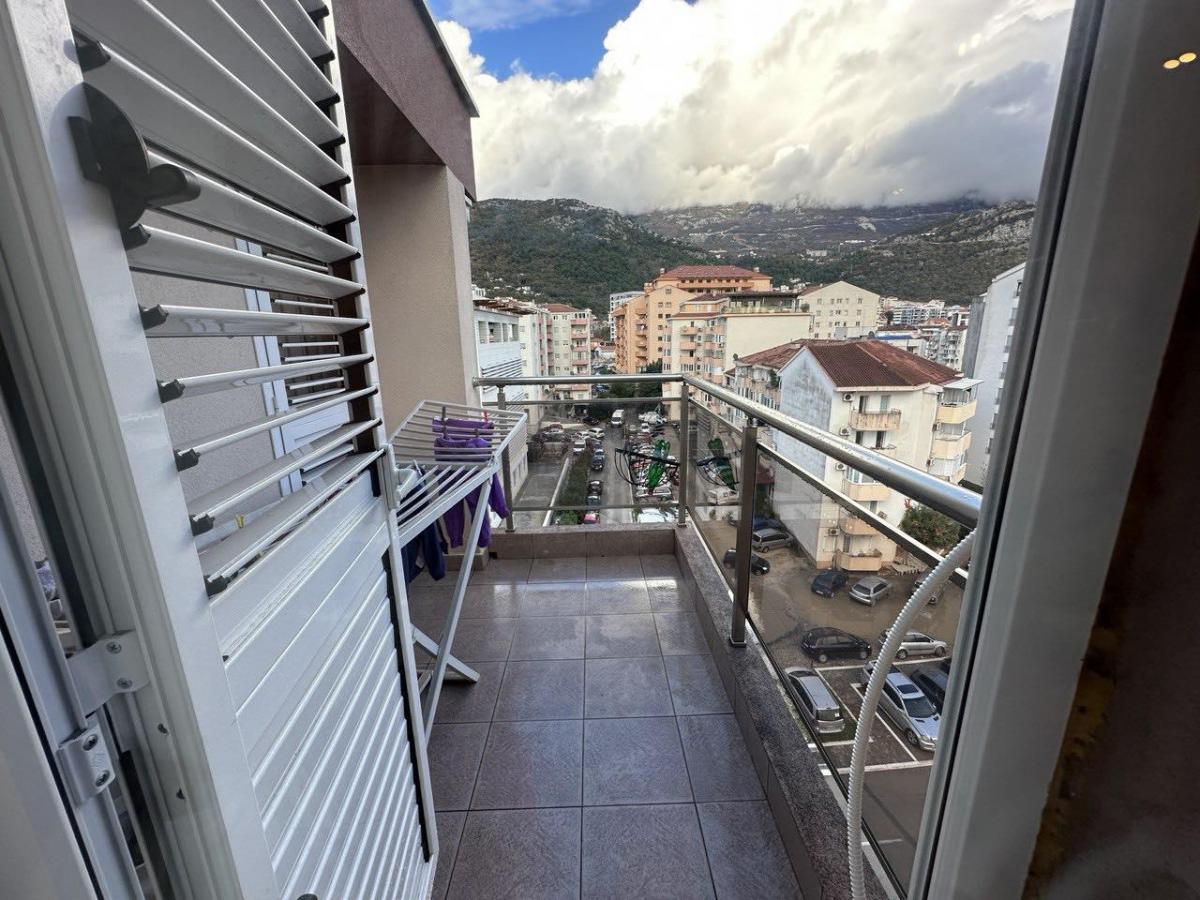 Dvosoban stan u Budvi, 90m² 14
