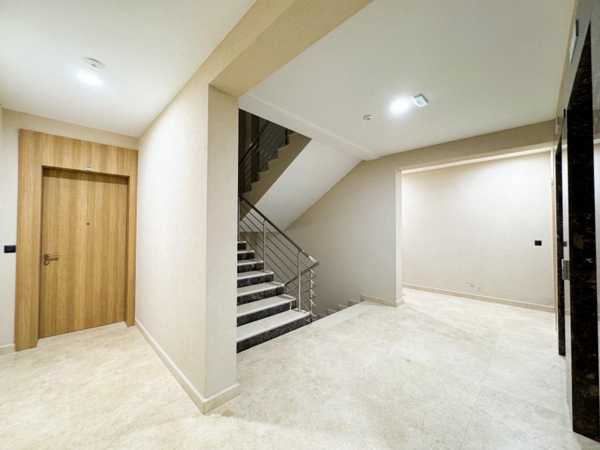 Stan u Podgorici, 174m² 9
