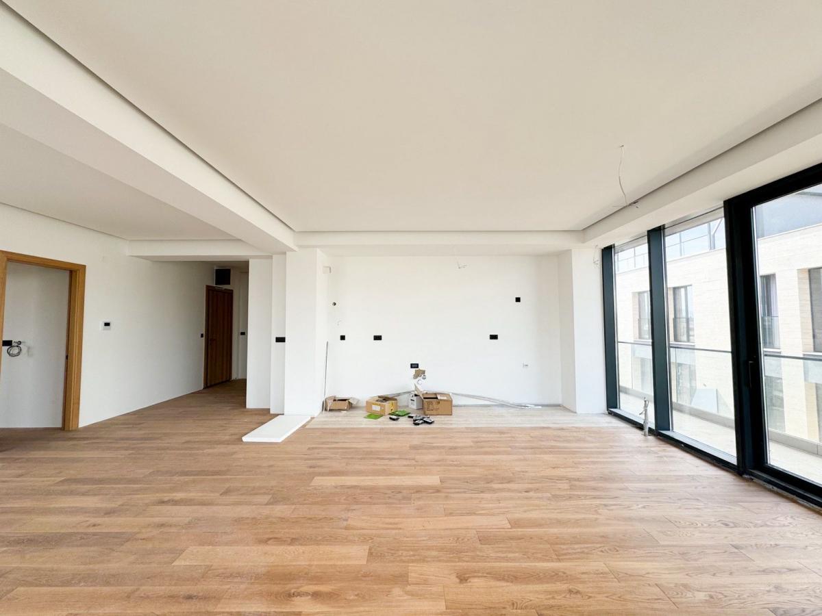 Stan u Podgorici, 174m² 10