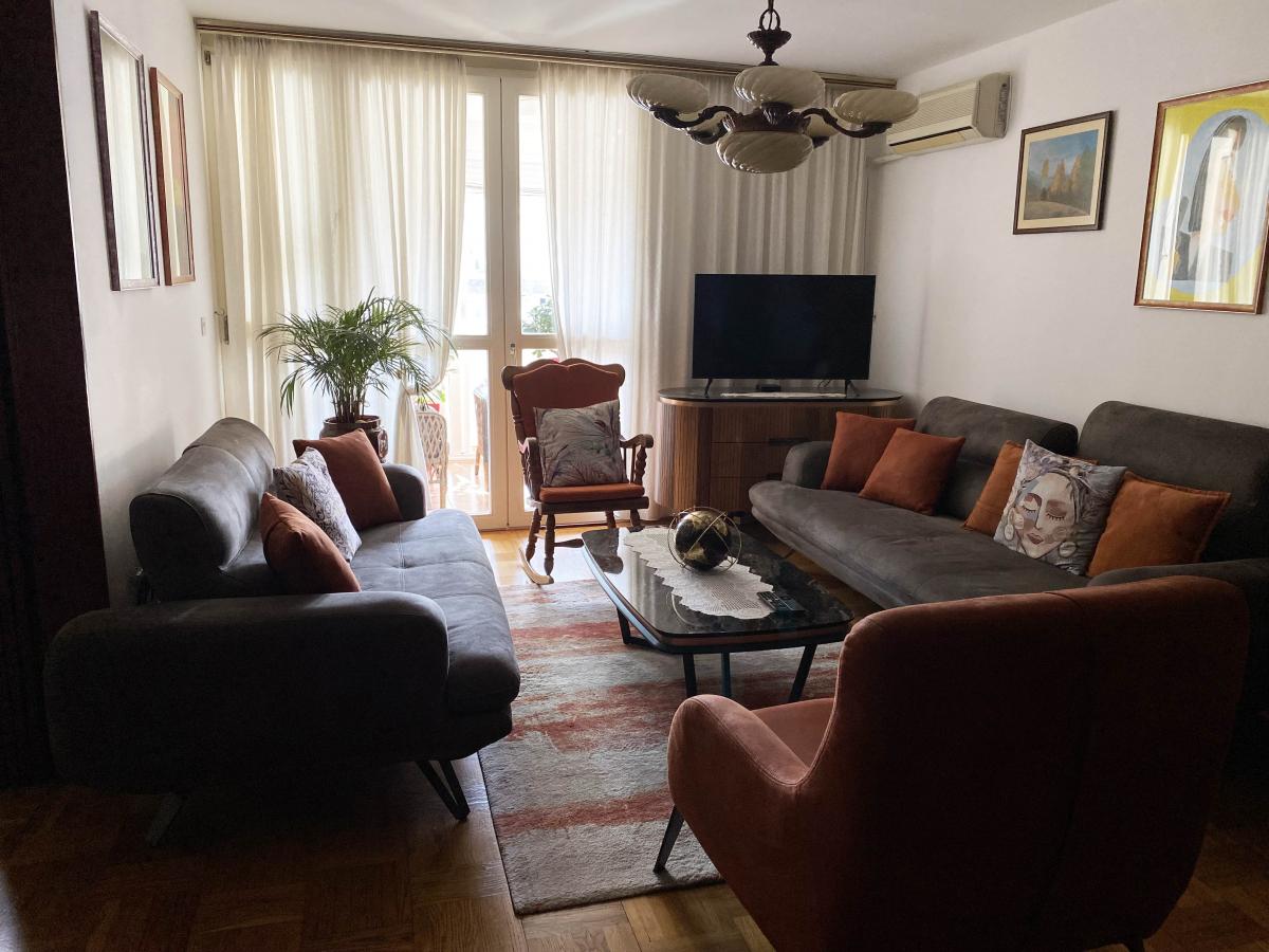 Troiposoban stan u Baru, 104m²