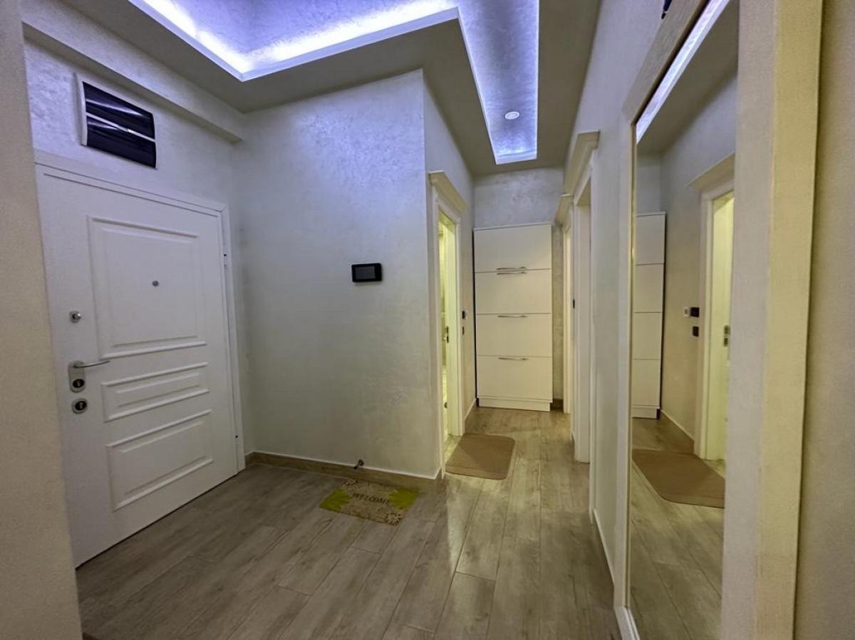 For sale: luxurious penthouse, 162 m², Budva 16