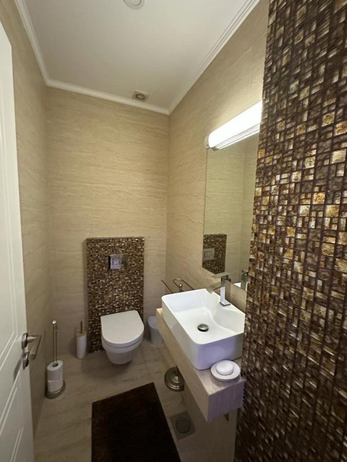 For sale: luxurious penthouse, 162 m², Budva 18