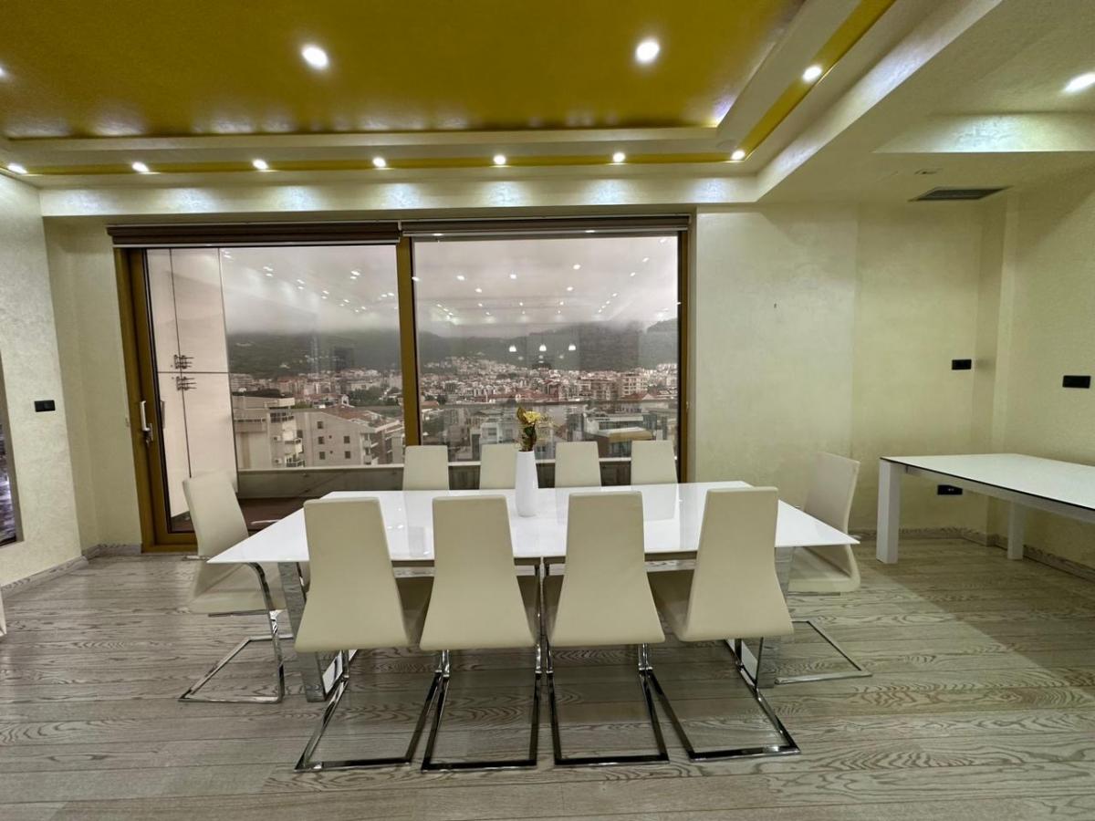 Stan u Budvi, 162m² 2
