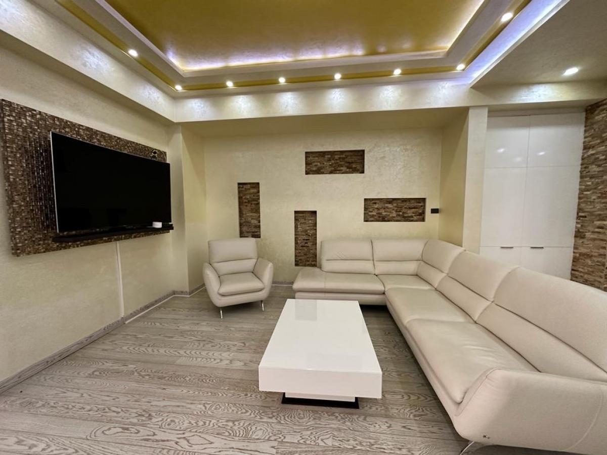 Stan u Budvi, 162m² 12
