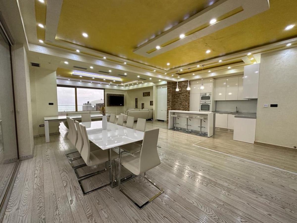 Stan u Budvi, 162m² 15
