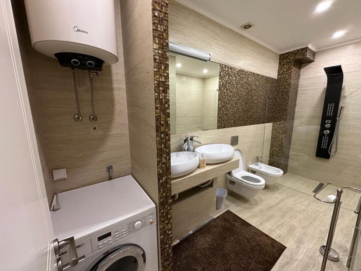 Stan u Budvi, 162m² 21