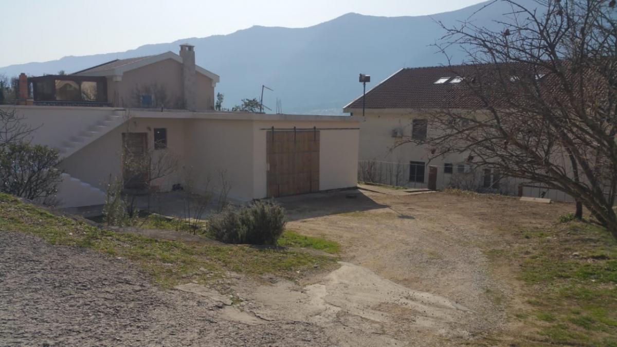 Urbanized land in Dobrota 3