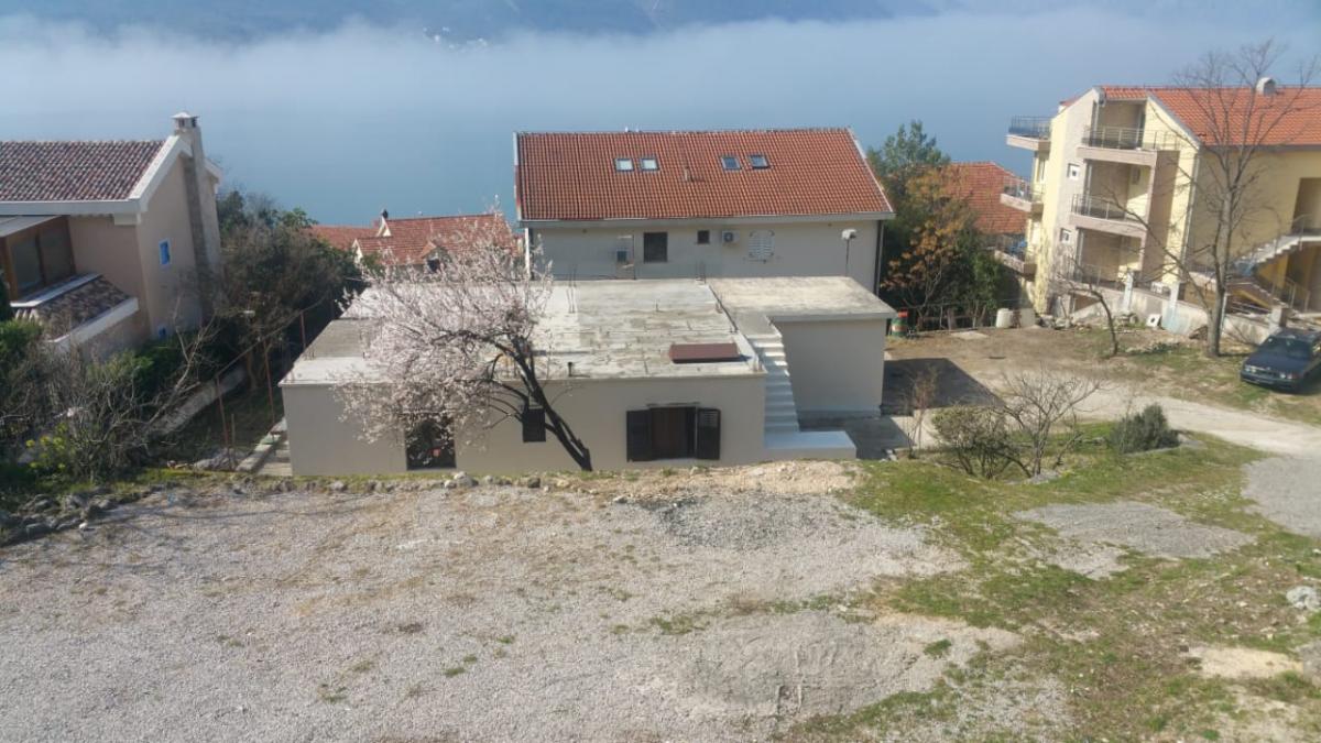 Urbanized land in Dobrota 7