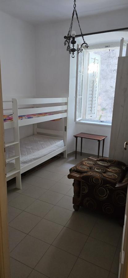 Trosoban stan u Kotoru, 72m² 6