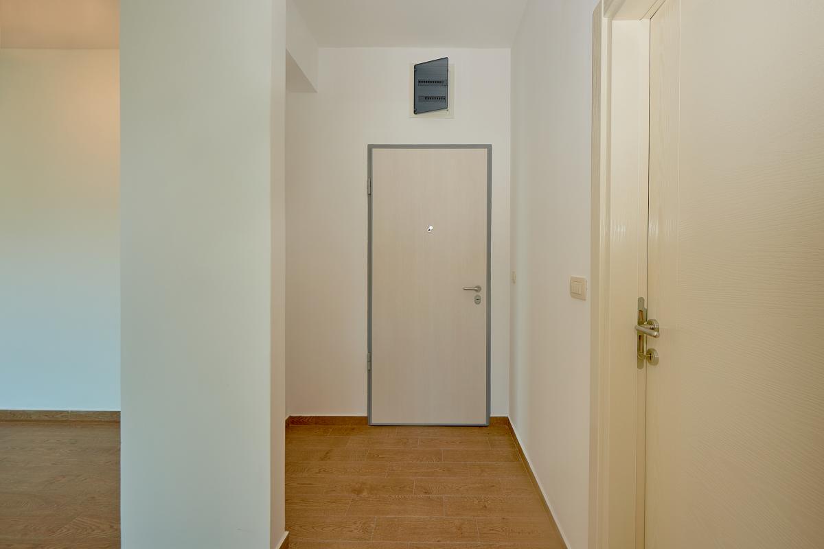 One bedroom apartment for sale 51m2 in Becici 6