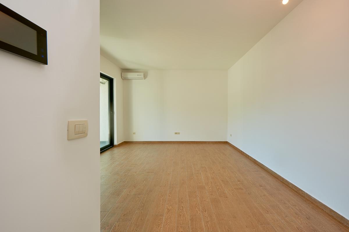 One bedroom apartment for sale 51m2 in Becici 7