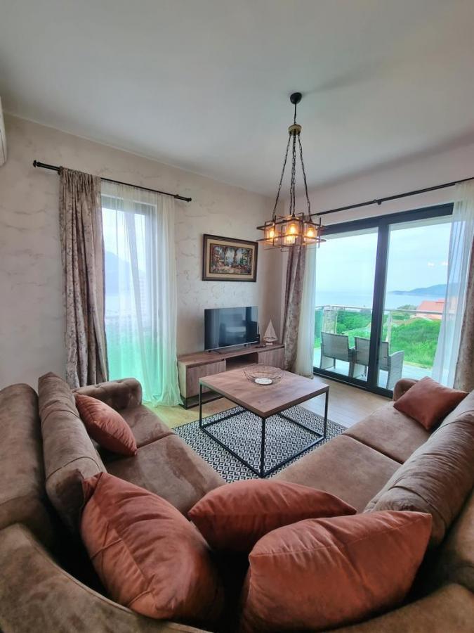 2 bedroom apartment with sea view in Becici, 70m2 3