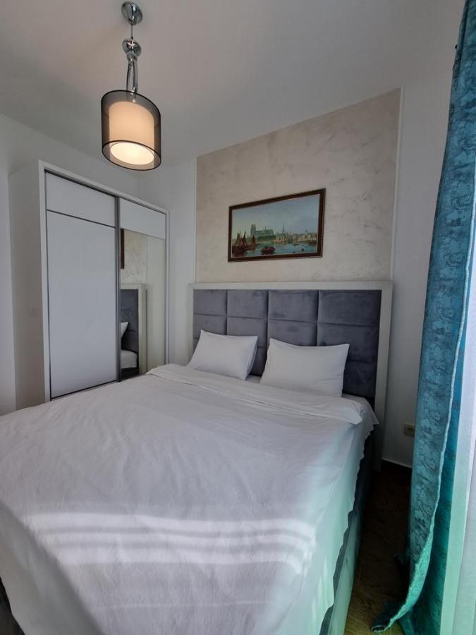 2 bedroom apartment with sea view in Becici, 70m2 8