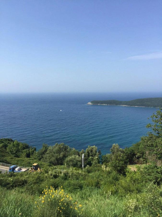 Urbanized land for sale, 955 m2 (GBA: 825 m2), Budva 2