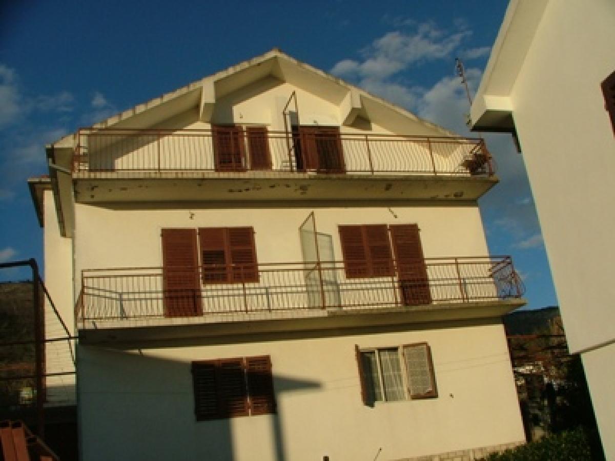 Kuća u Tivtu, 319m² 2