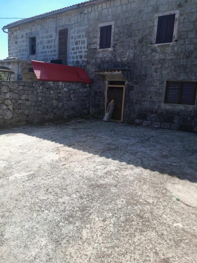 Big land with two stone houses 5