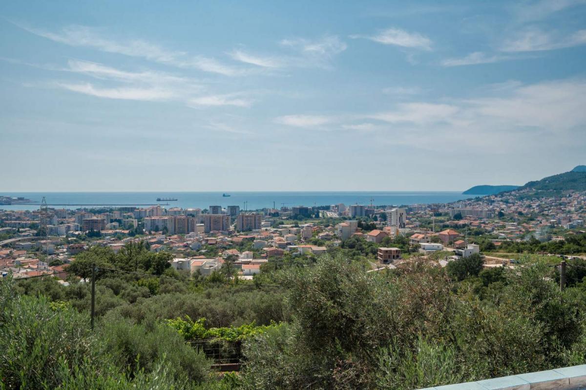 Kuća u Baru, 154m² 2
