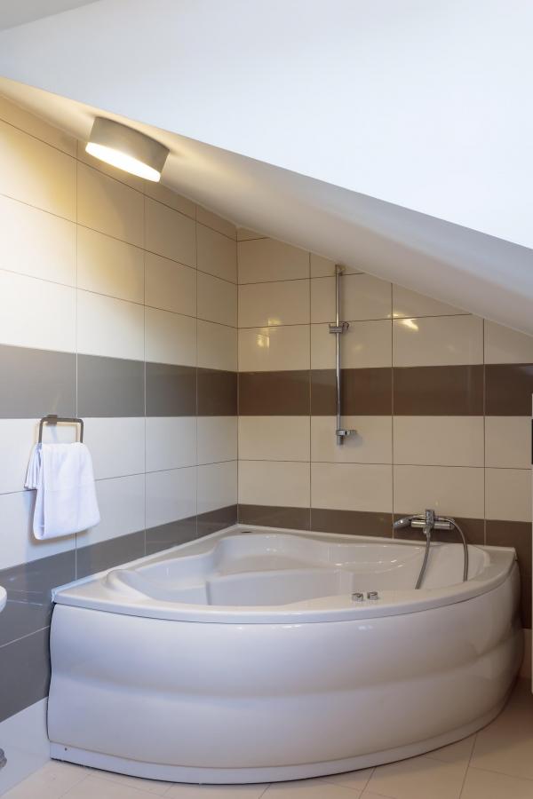 Trosoban stan u Tivtu, 150m² 9