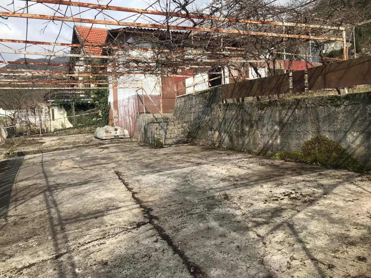 Plac u Herceg Novom, 0m² 6