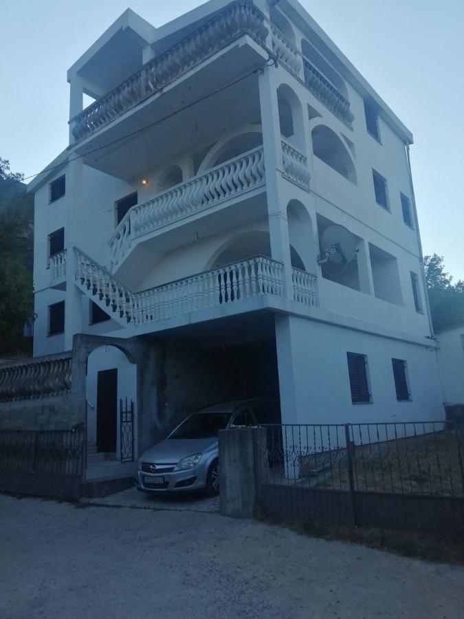 Kuća u Baru, 730m² 3
