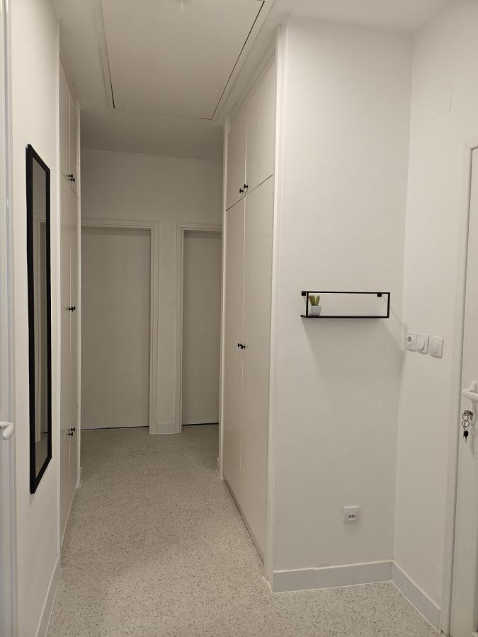 Dvosoban stan u Kotoru, 72m²