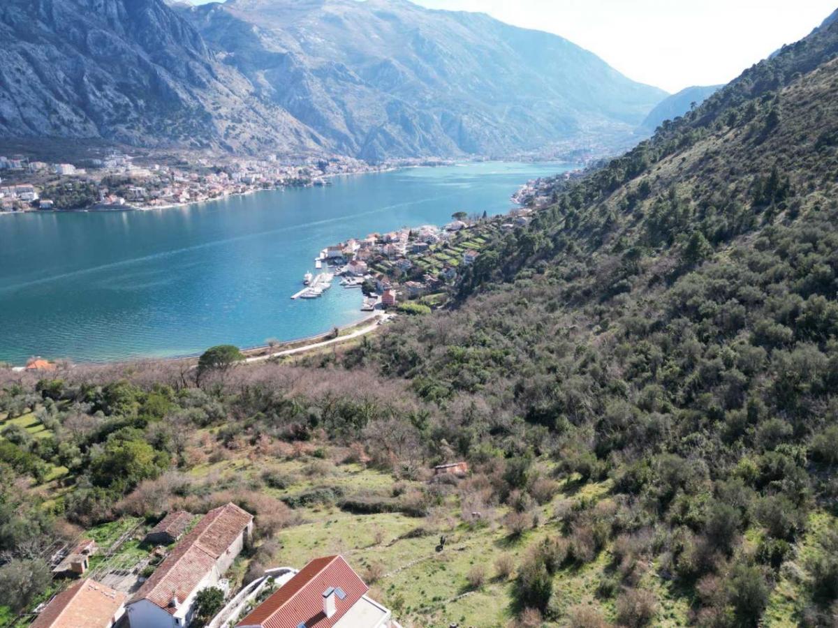Urbanizovan plac na prodaju-Kotor 5