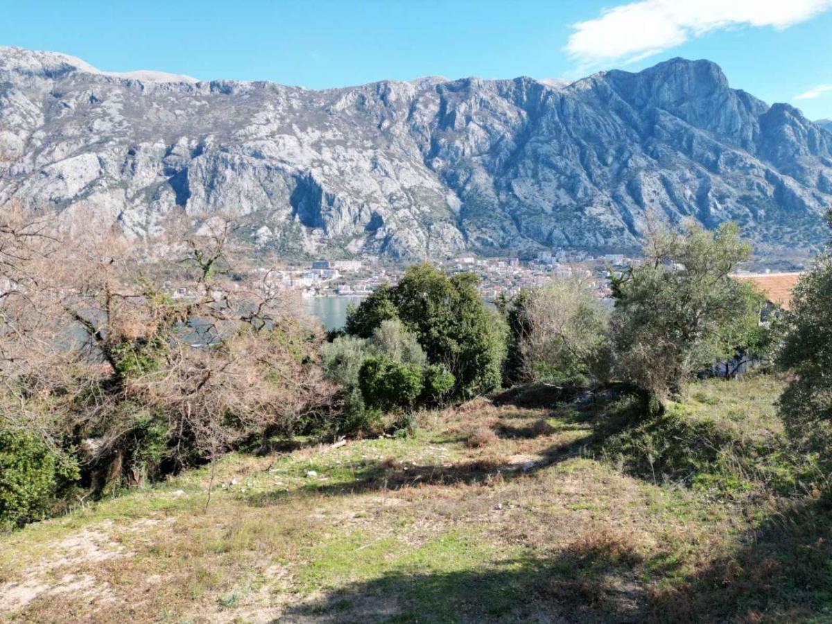 Urbanizovan plac na prodaju-Kotor 7