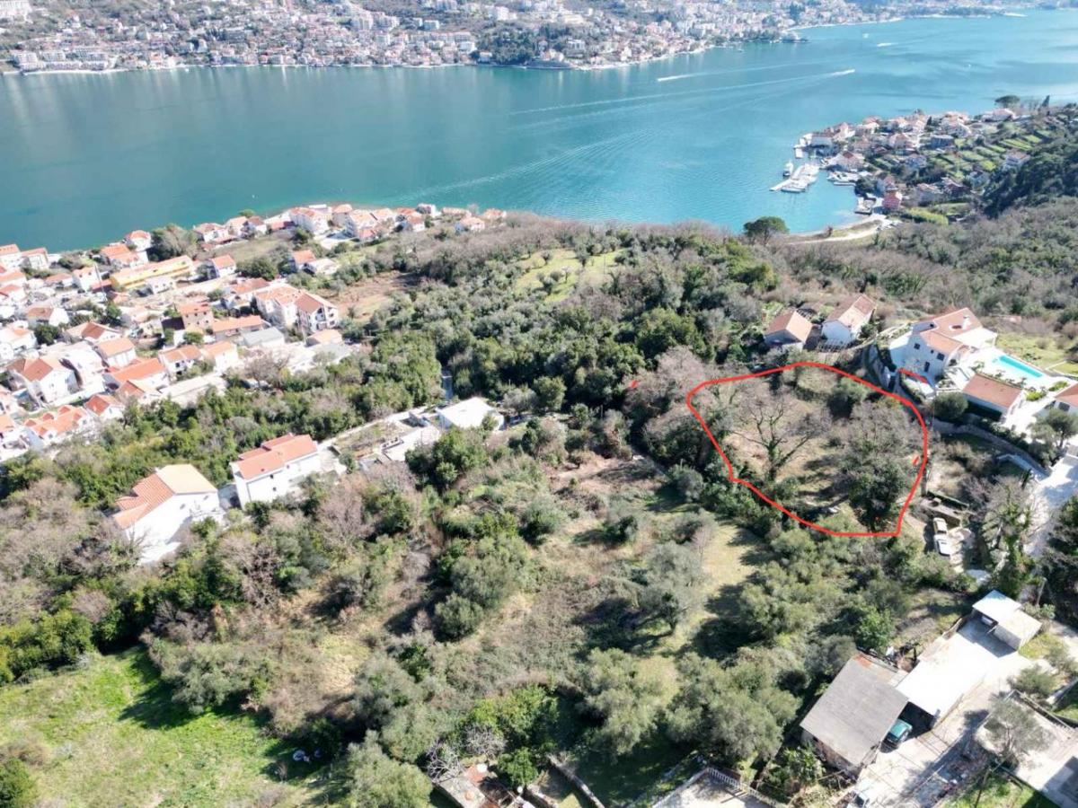 Urbanizovan plac na prodaju-Kotor 9
