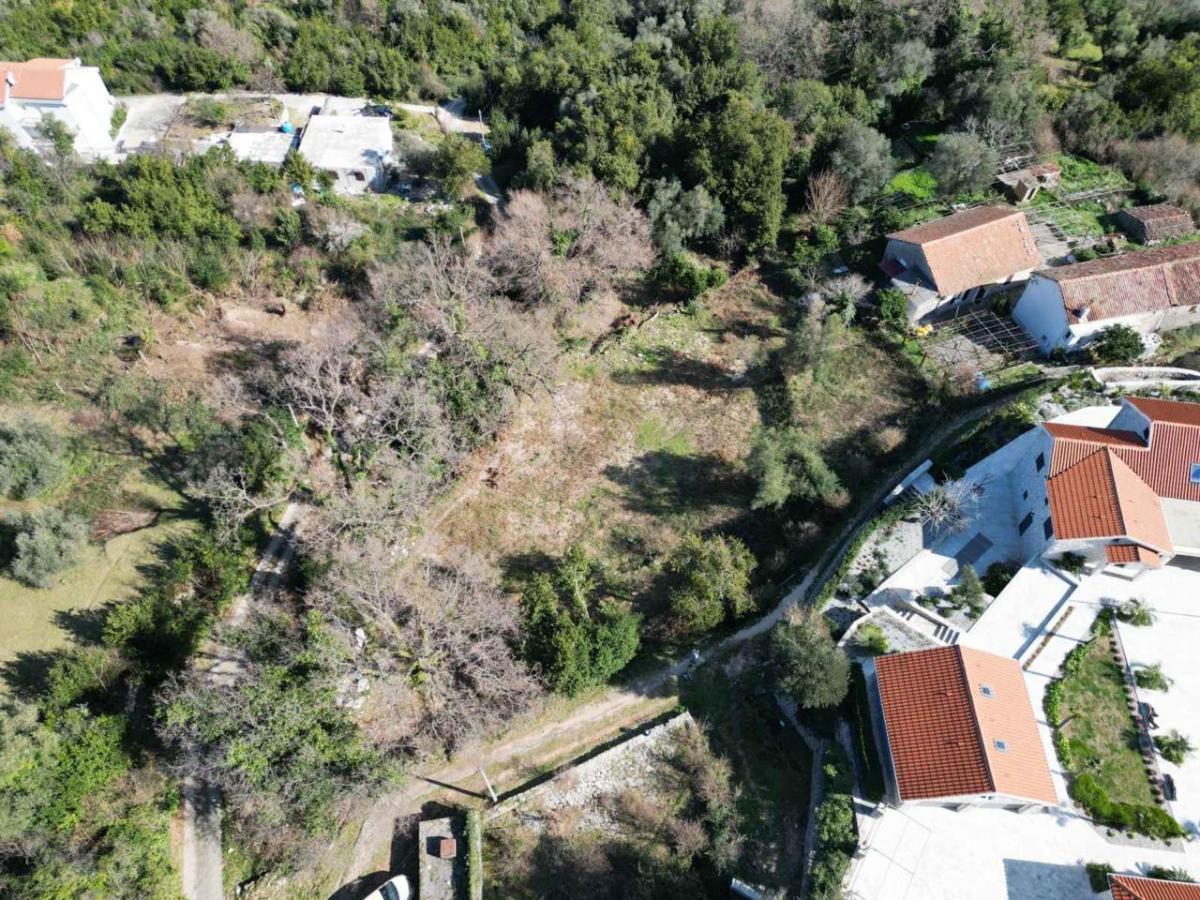 Urbanizovan plac na prodaju-Kotor 10