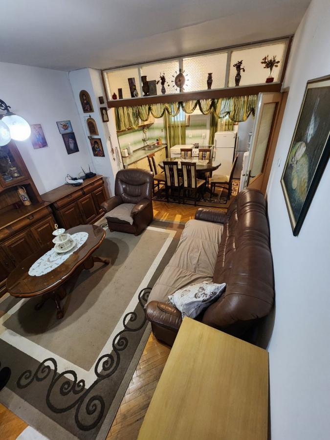 Dvosoban stan u Baru, 60m² 3