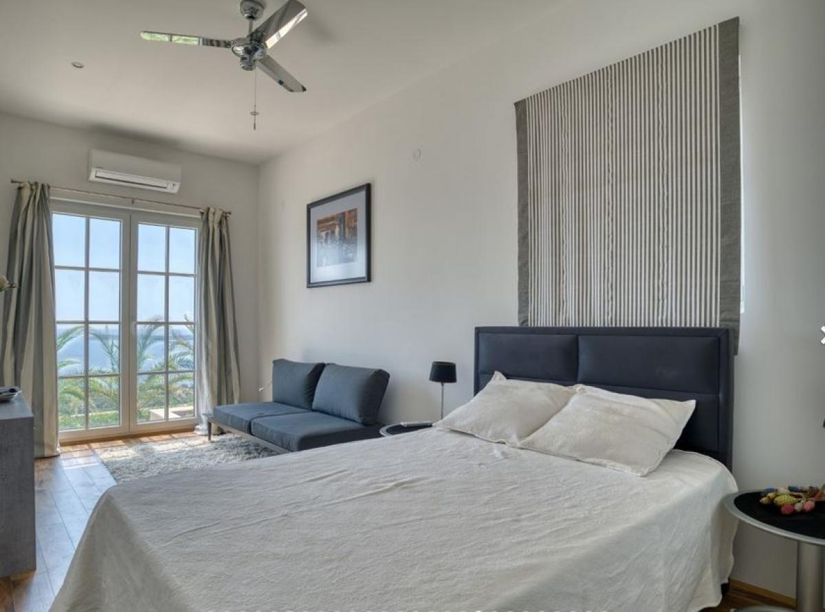 Luxurious 4-Bedroom Villa with Panoramic Terrace in Herceg Novi, Podi 12