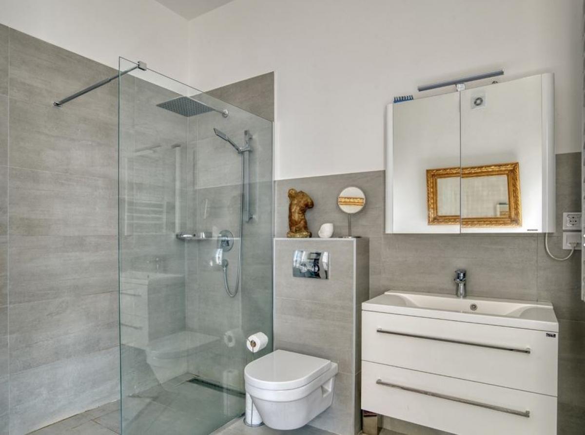 Luxurious 4-Bedroom Villa with Panoramic Terrace in Herceg Novi, Podi 20