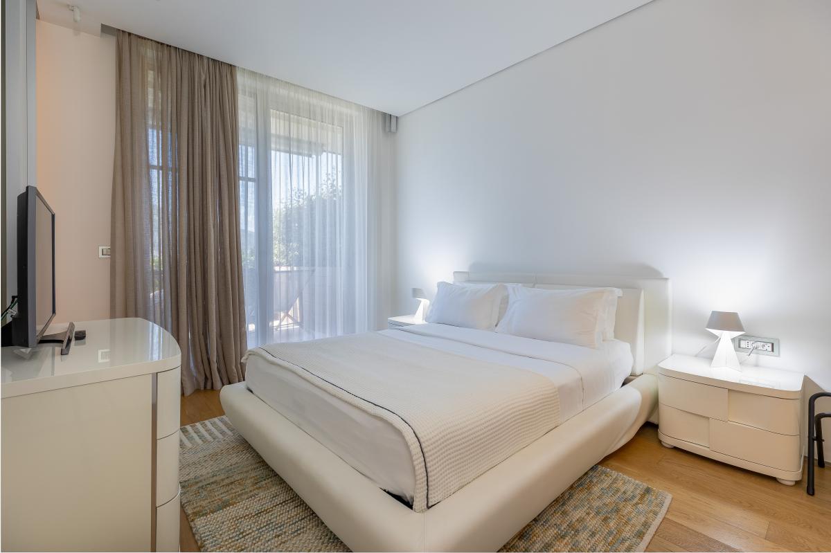 Jednosoban stan u Budvi, 97m² 8