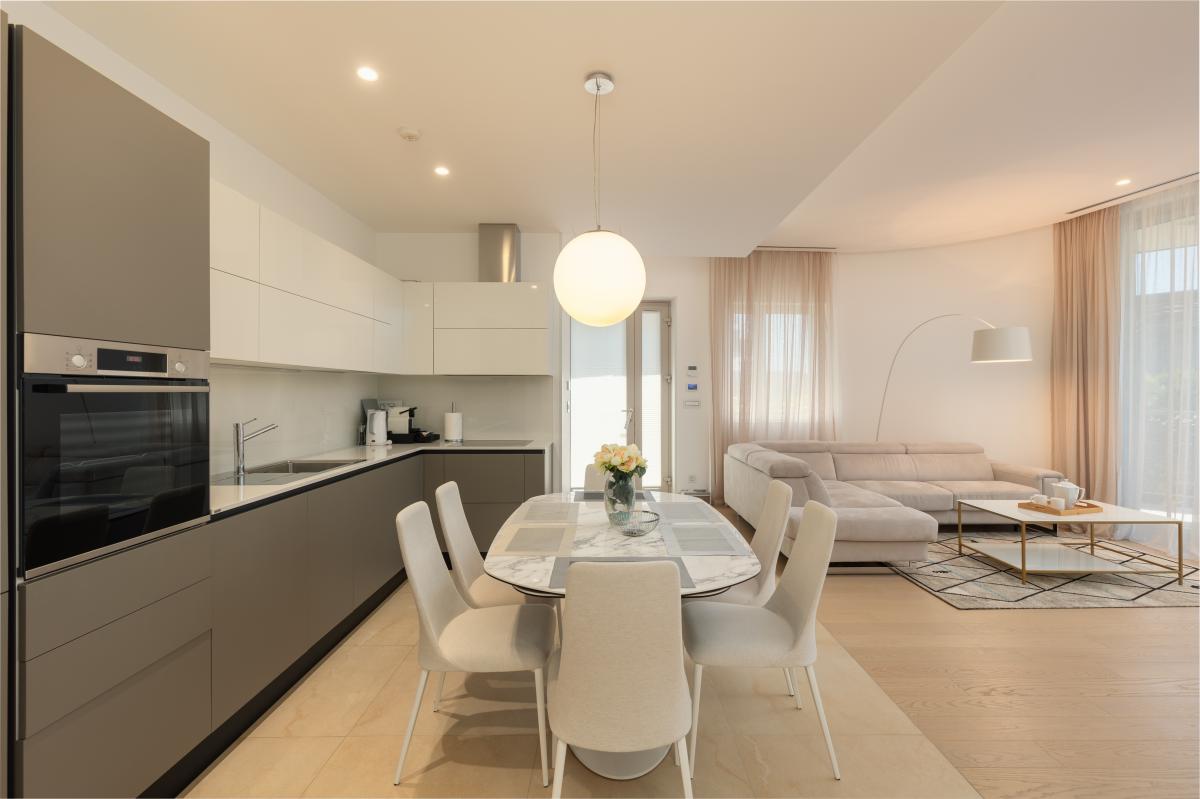 Dvosoban stan u Budvi, 133m² 3