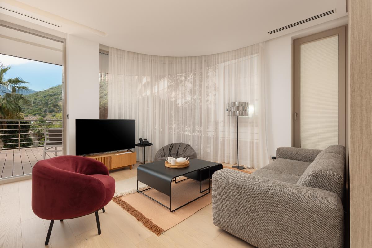 Trosoban stan u Budvi, 147m²
