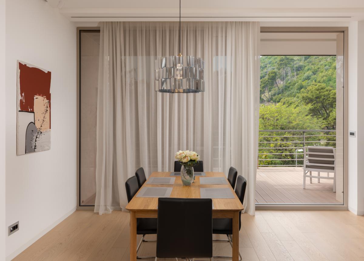 Trosoban stan u Budvi, 147m² 5