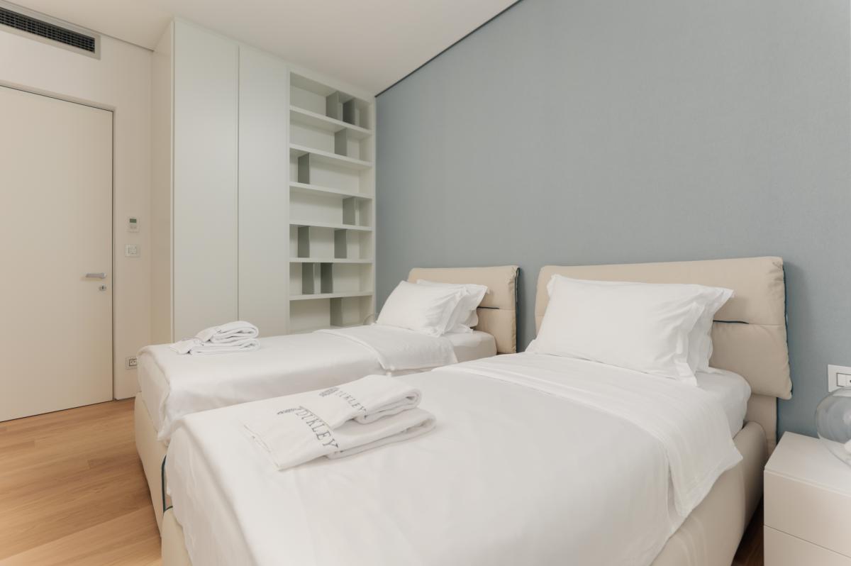Trosoban stan u Budvi, 214m² 14