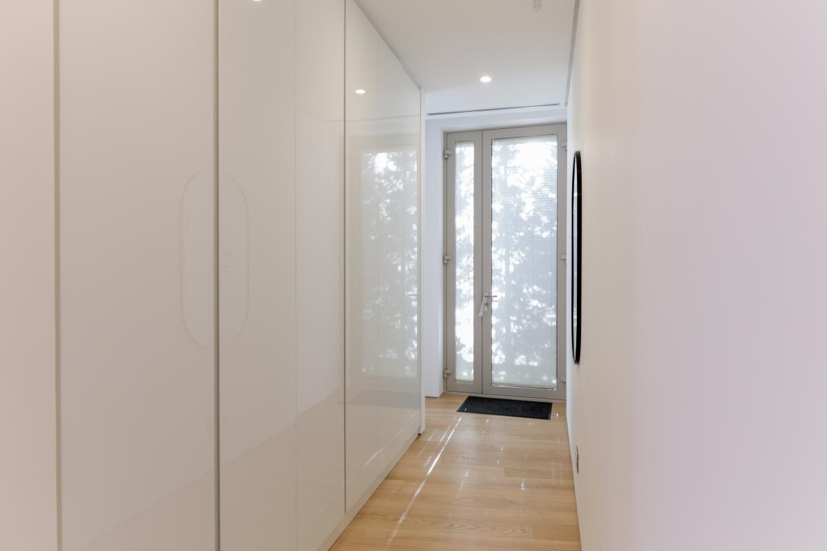 Trosoban stan u Budvi, 214m² 16