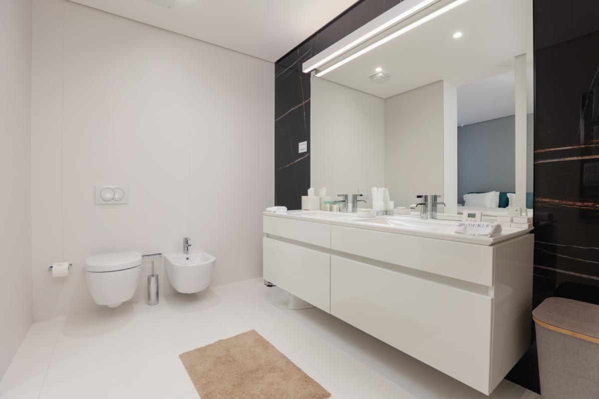 Trosoban stan u Budvi, 214m² 18