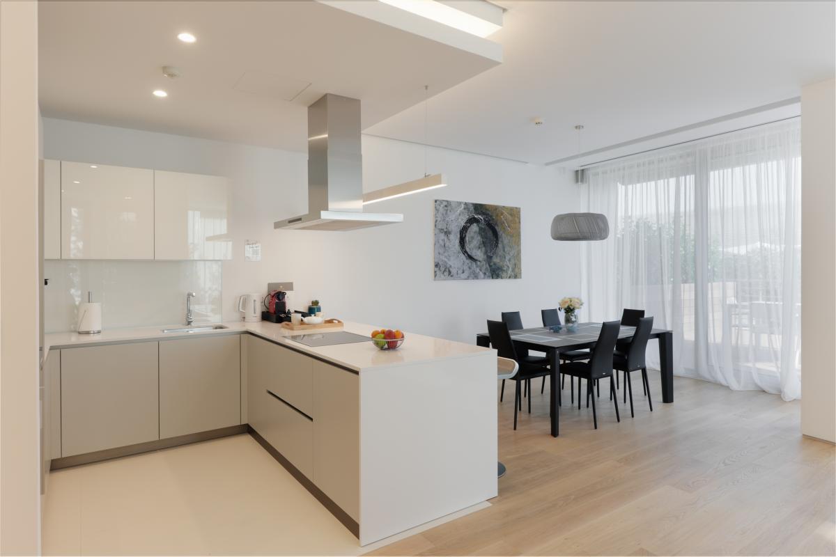 Trosoban stan u Budvi, 214m² 3