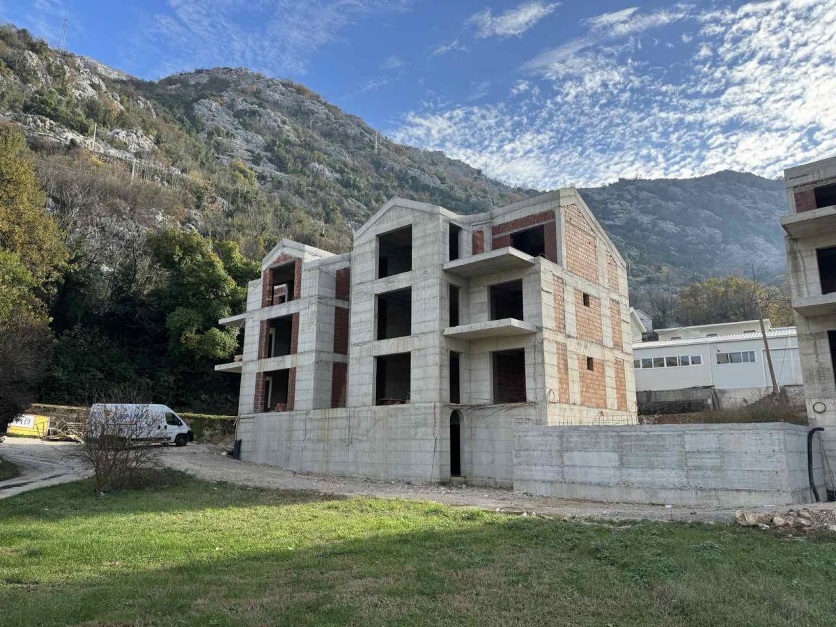 Trosoban stan u Kotoru, 93m² 6