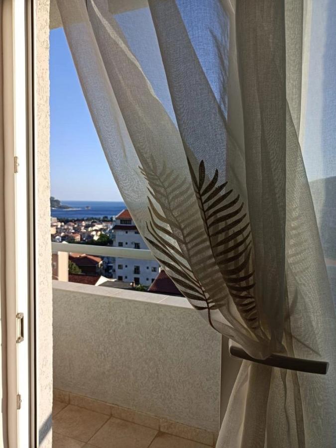 Apartment with 2 bedrooms and a panoramic view of the sea 14