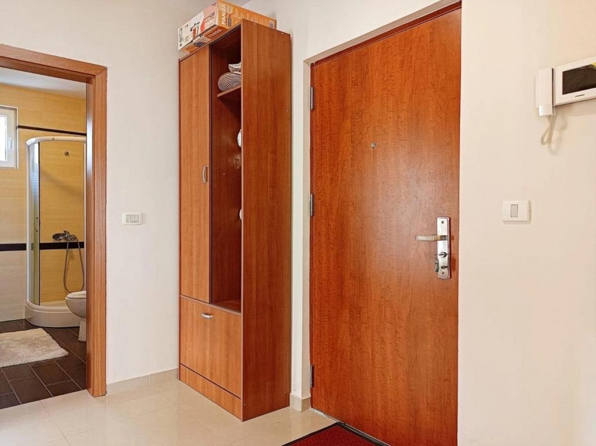 Apartment with 2 bedrooms and a panoramic view of the sea 9